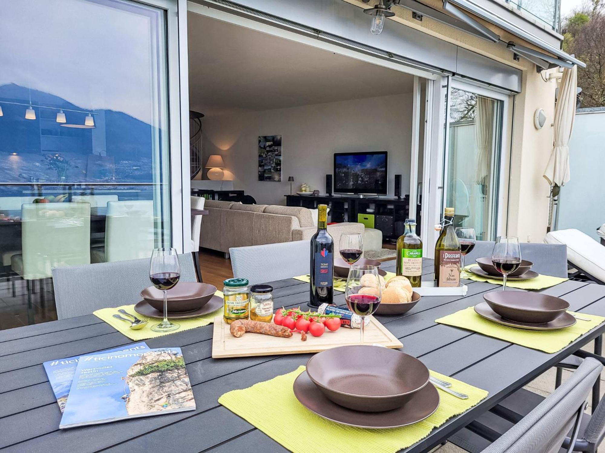 Apartment Vista Lago Maggiore 1-Floor Left By Interhome Gambarogno Buitenkant foto